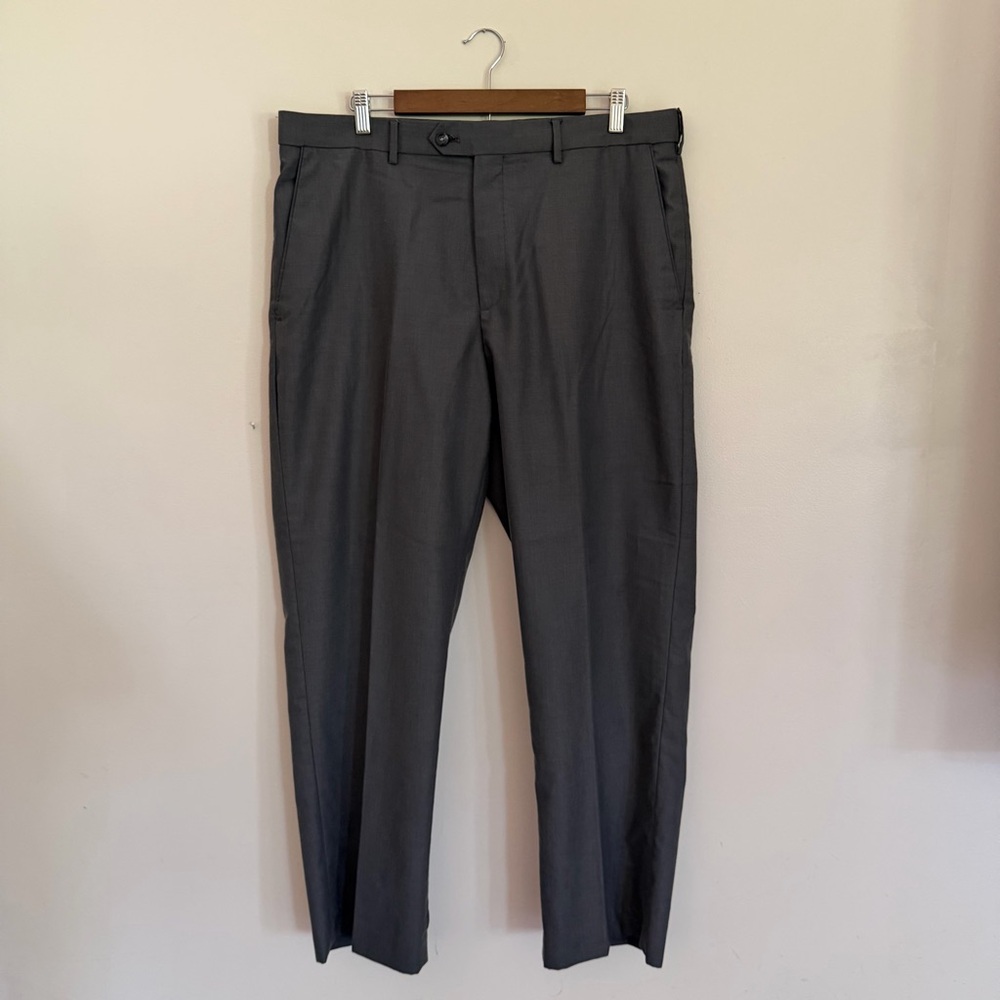 Croft & Barrow Men’s Gray Machine Washable Dress Slacks 38x30 Business Casual